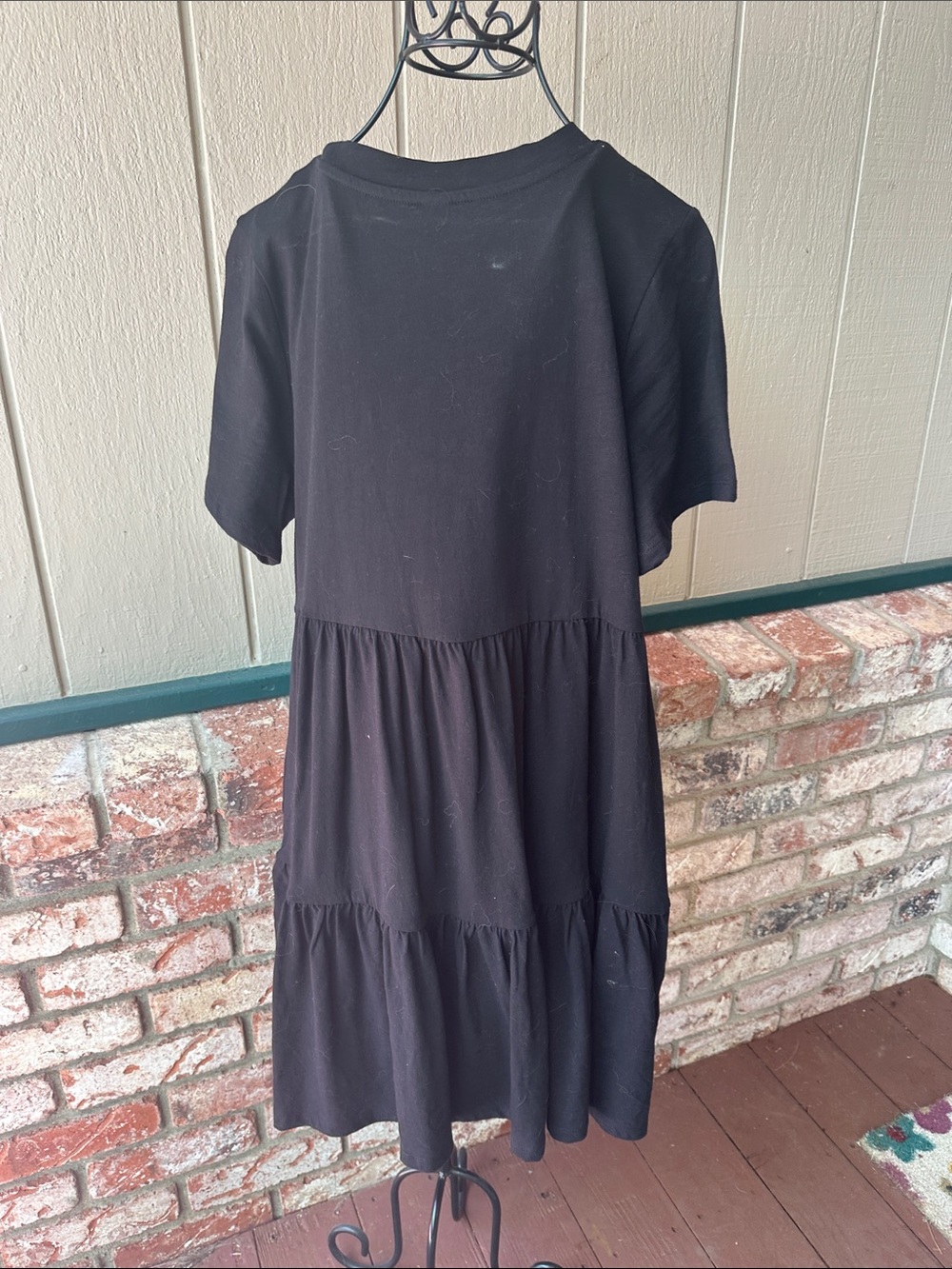 Old Navy Black Tiered Short-Sleeve Dress - Picture 4 of 4